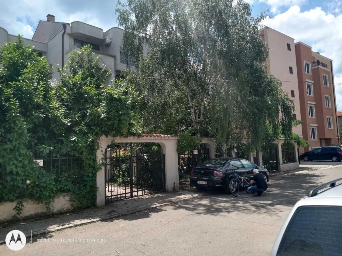 Dvete Brezi Hotel Burgas Exterior foto