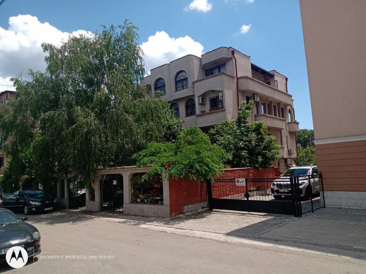 Dvete Brezi Hotel Burgas Exterior foto